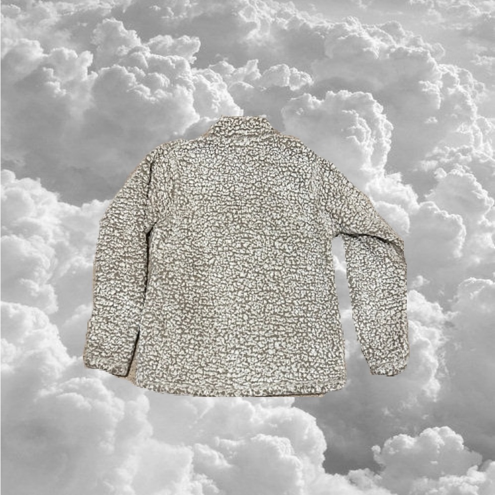Sherpa Pullover - Picture 2 of 2